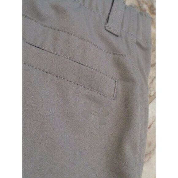 NEW Under Armour boys size 18 gray Adjustable Waist Golf shorts MSRP $60 - Picture 7 of 7